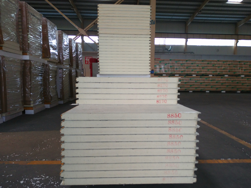 PU sandwich panel for wall cladding